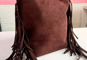 Bandolera en gamuza chocolate